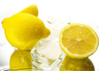 Lodówka z kostkarką – poznaj 3 powody, dla których warto ją mieć! Lodówka z kostkarką