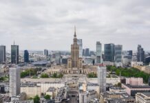 Gdzie są najkorzystniejsze miejsca na biura do wynajęcia w Warszawie