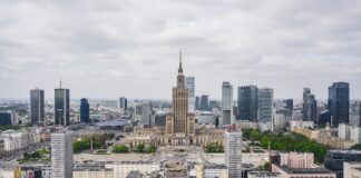 Gdzie są najkorzystniejsze miejsca na biura do wynajęcia w Warszawie