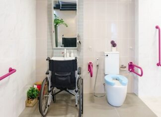 Uchwyty dla niepełnosprawnych – rodzaje, jakie wybrać i gdzie zamontować? Uchwyty dla niepełnosprawnych