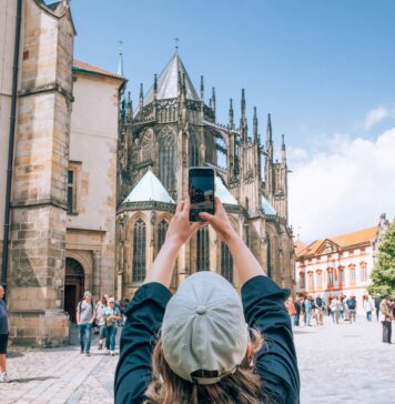 Podróże w stylu city break – co warto ze sobą zabrać? Podróże w stylu city break